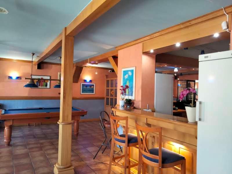 Zajazd Restauracja Machliny Extérieur photo